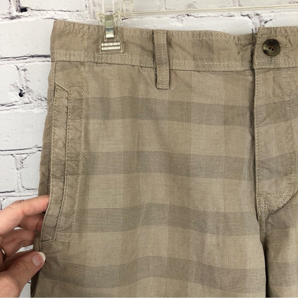 The North Face Alderson Plaid Shorts Dune Beige Sz 32 - Picture 3 of 12